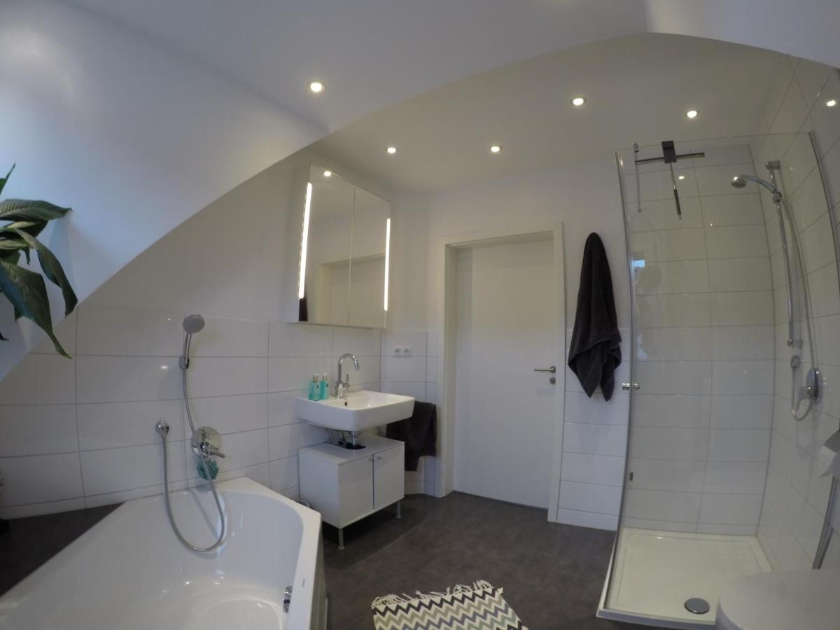 Modernes Penthouse, Nahe Wuerzburg Apartamento Exterior foto