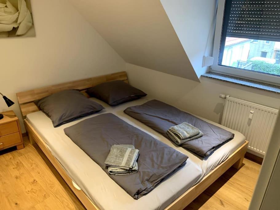 Modernes Penthouse, Nahe Wuerzburg Apartamento Exterior foto